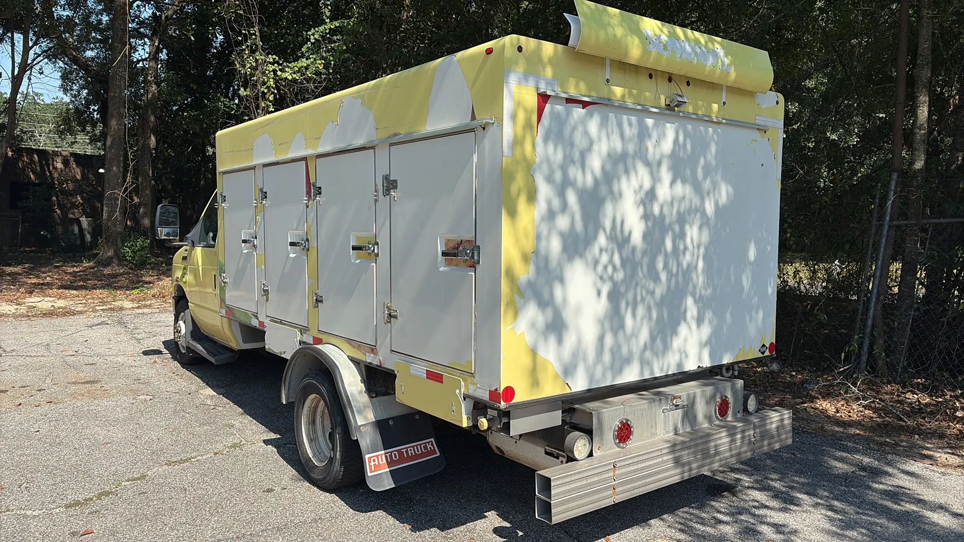 ford e-series cutaway 2018 1FDXE4FS9JDC24924 image ford e-series cutaway 2018 1FDXE4FS9JDC24924 image